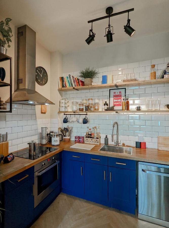 Spacious, Mid-Century 1 Bedroom Apartment Quedgeley Экстерьер фото